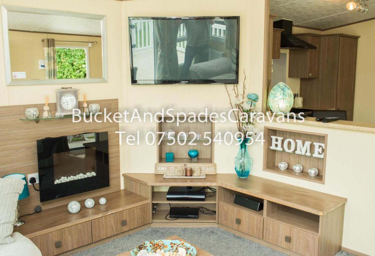 Blackpool Caravans Marton Mere Екстериор снимка