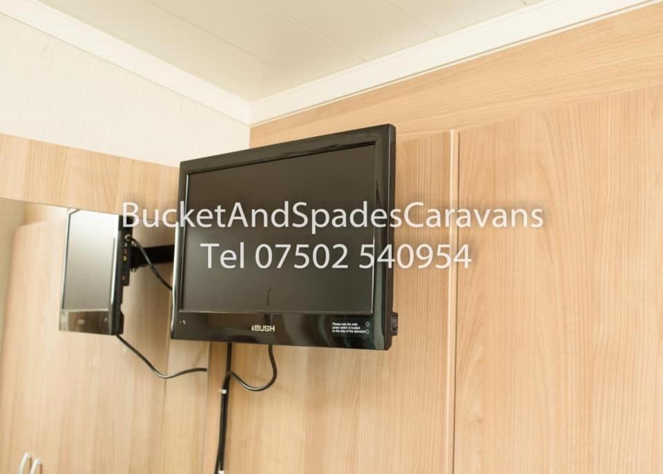 Blackpool Caravans Marton Mere Екстериор снимка