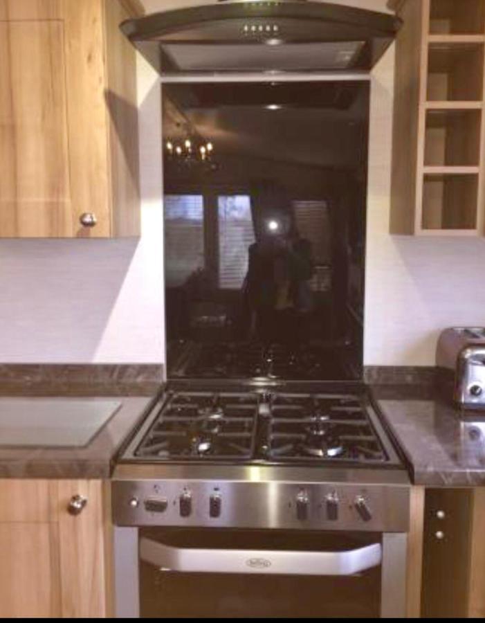 Blackpool Caravans Marton Mere Екстериор снимка