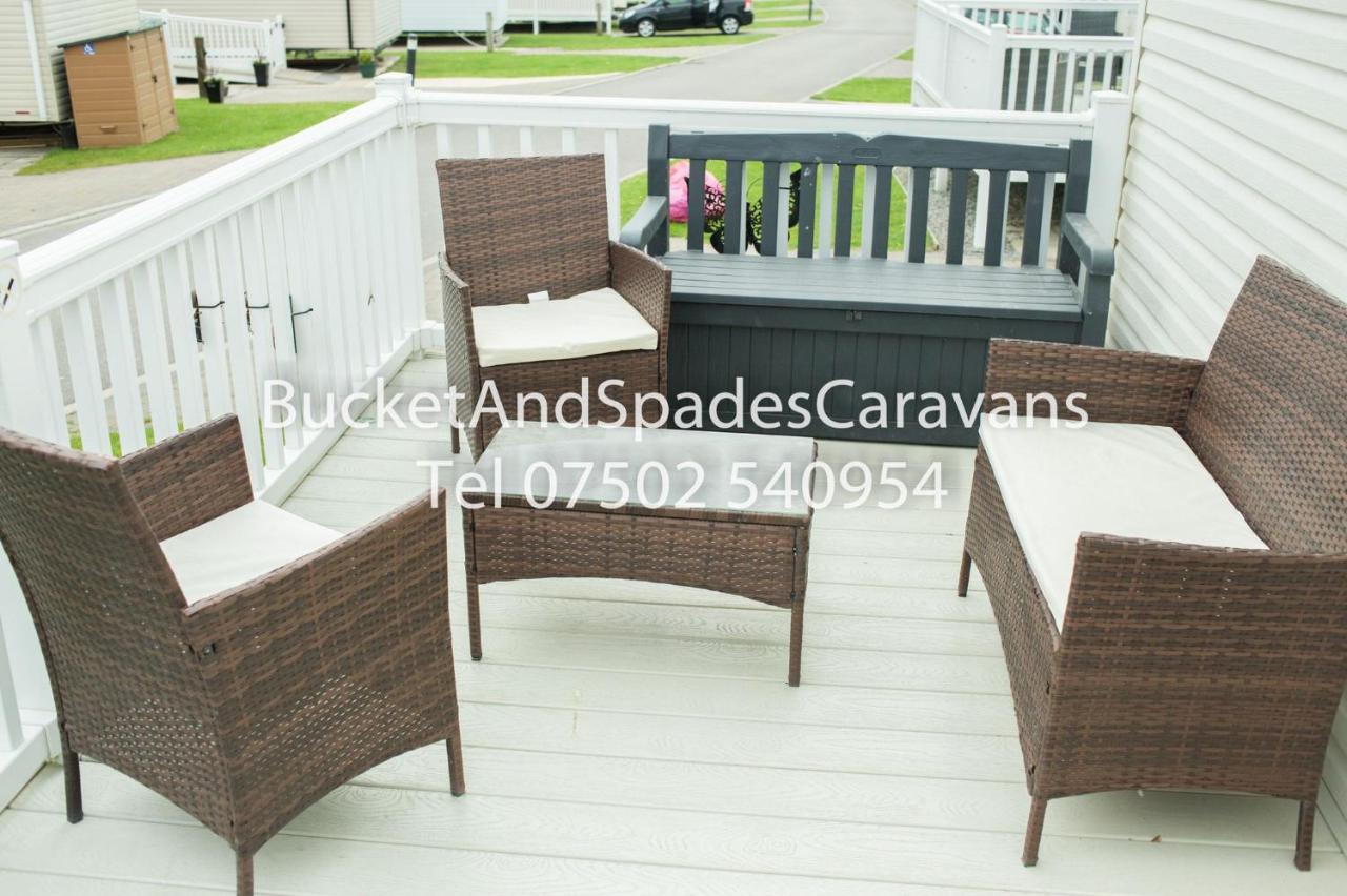 Blackpool Caravans Marton Mere Екстериор снимка