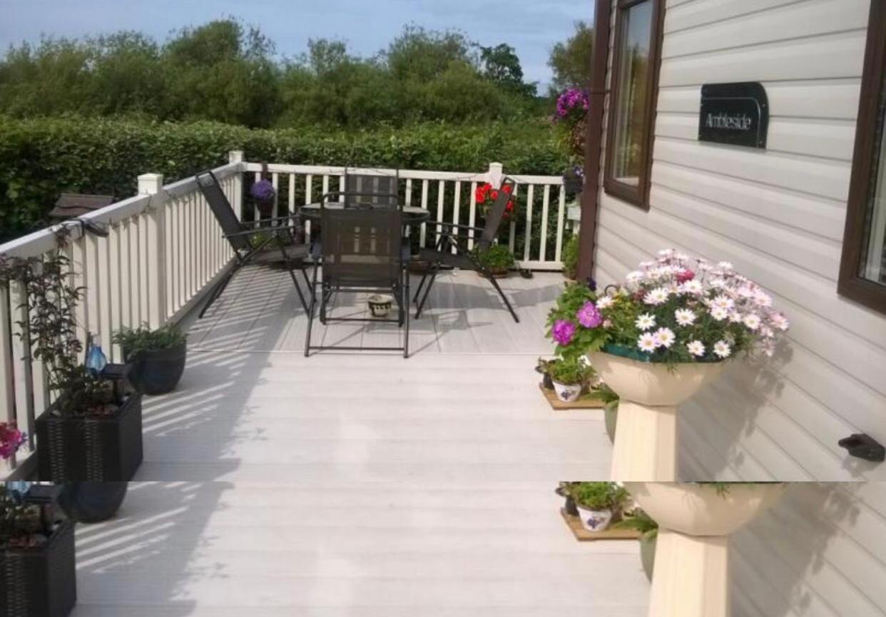 Blackpool Caravans Marton Mere Екстериор снимка