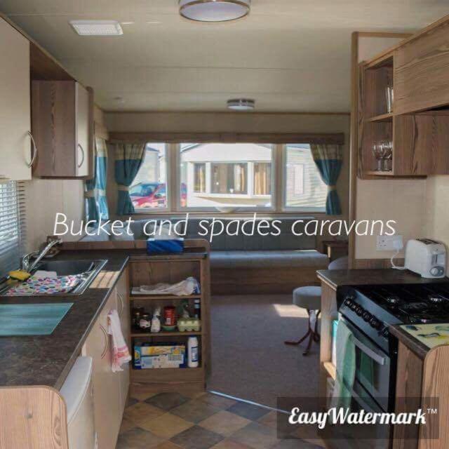 Blackpool Caravans Marton Mere Екстериор снимка